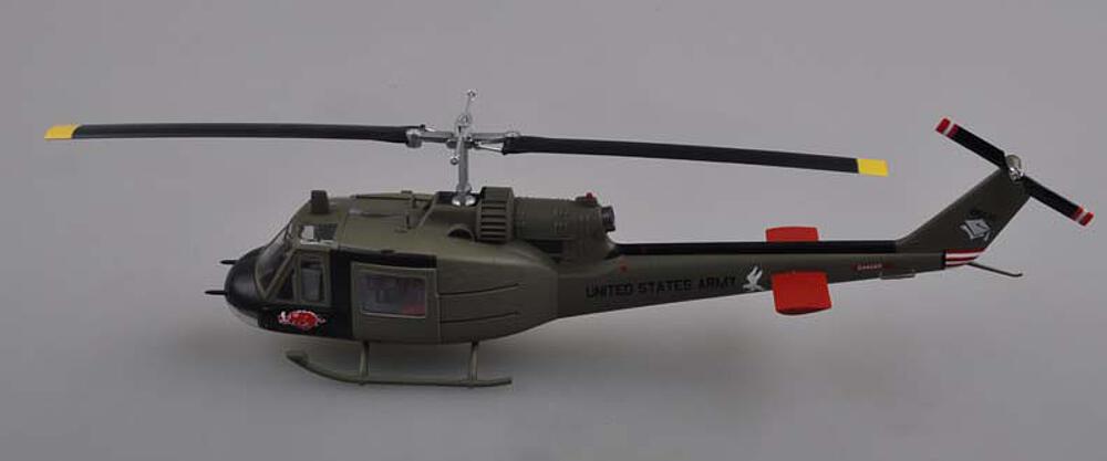 EASY MODEL 39316  1/48 UH-1C, 120th AHC, 3rd Platoon, 1969 