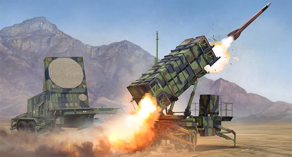 TRUMPETER 1022  1/35 M901 Lance-roquettes pour SAM Patriot, avec station radar 