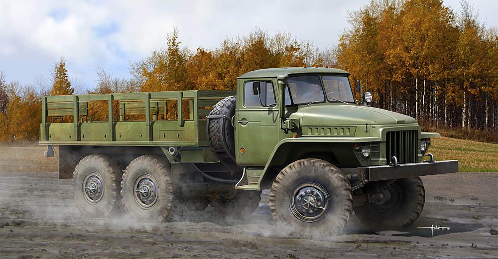 TRUMPETER 1027  1/35 Ural 375D 