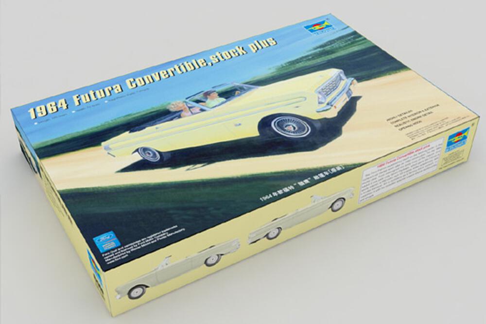 TRUMPETER 2509  1/25 Futura 1964, Convertible 