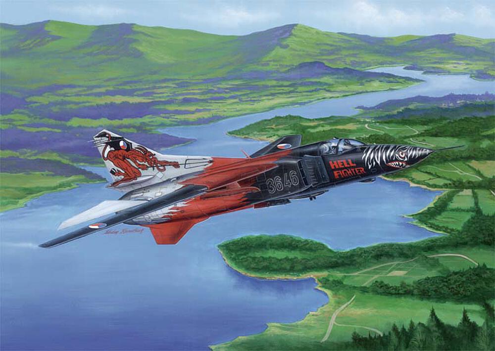 TRUMPETER 2854  1/48 MiG 23MF Flogger-B 