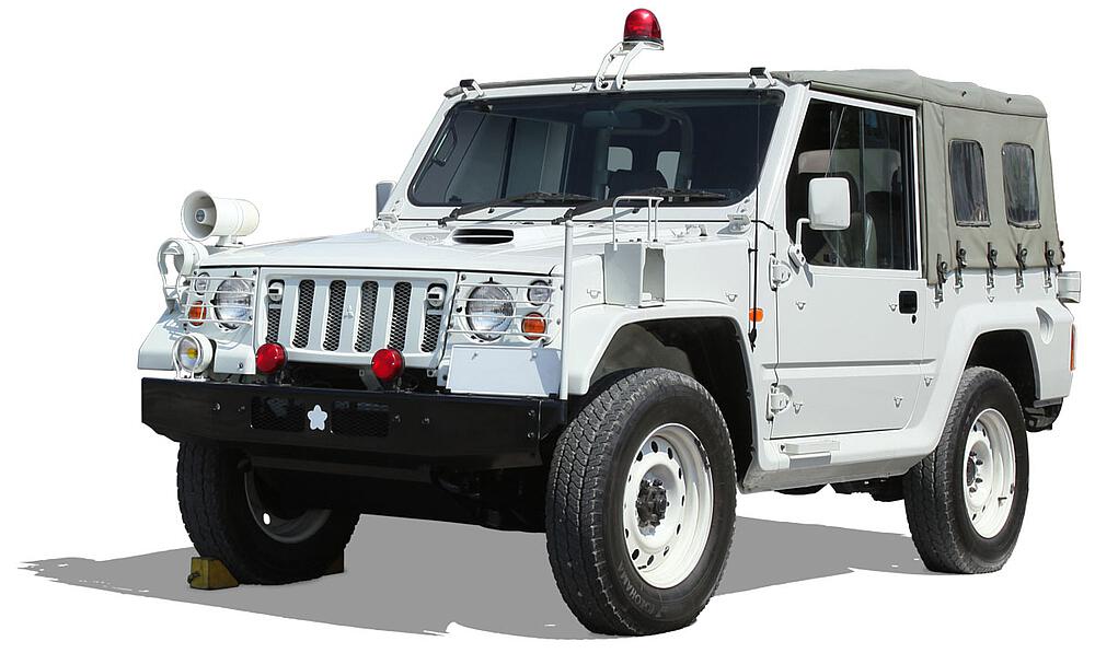 TRUMPETER 5518  1/35 JGSDF ype 73 Jeep, Police 