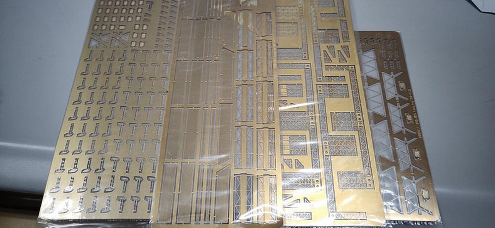 [TRUMPETER 6647  ] TRUMPETER 6647  1/350 AV-3 USS Langley, mise à niveau 