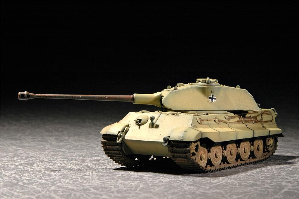 TRUMPETER 7202  1/72 Sd.Kfz. 182 King Tiger, tour Porsche 