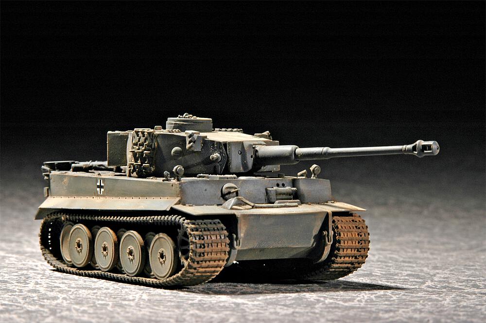 TRUMPETER 7242  1/72 Tiger 1, première version 