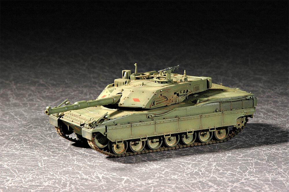 TRUMPETER 7250  1/72 Italian C1 Ariete MBT 
