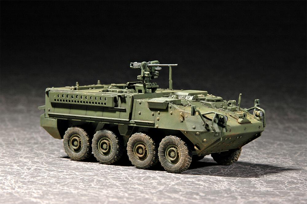 TRUMPETER 7255  1/72 Véhicule blindé léger Stryker (ICV) 
