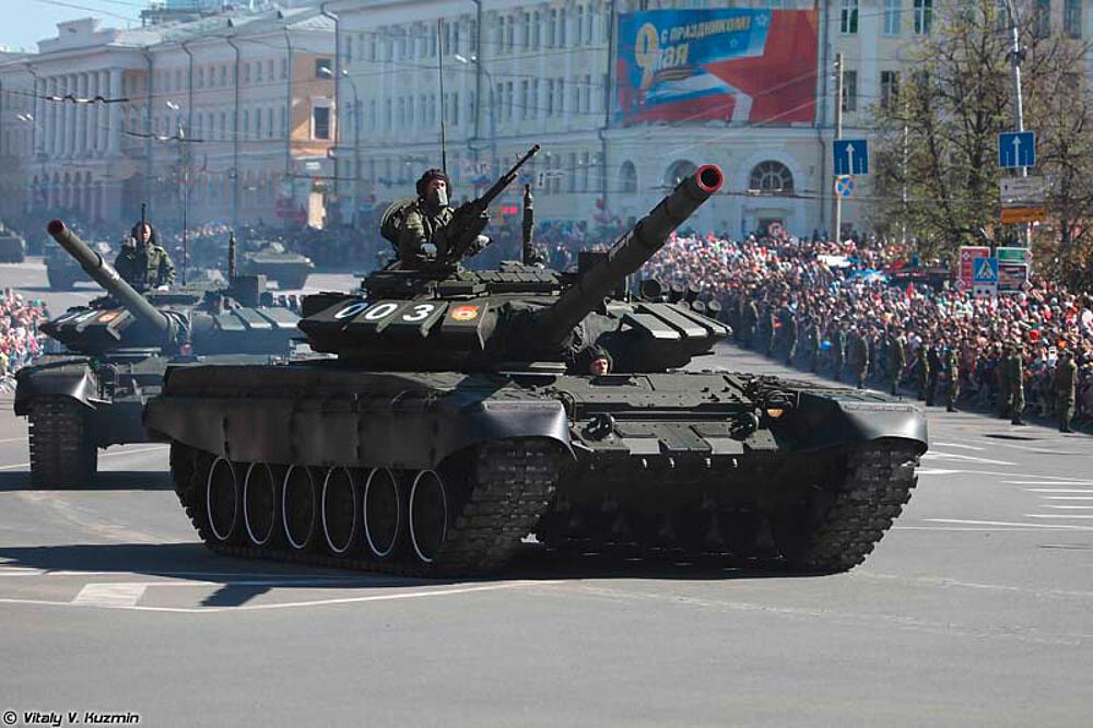 TRUMPETER 9508  1/35 T72B3 MBT 