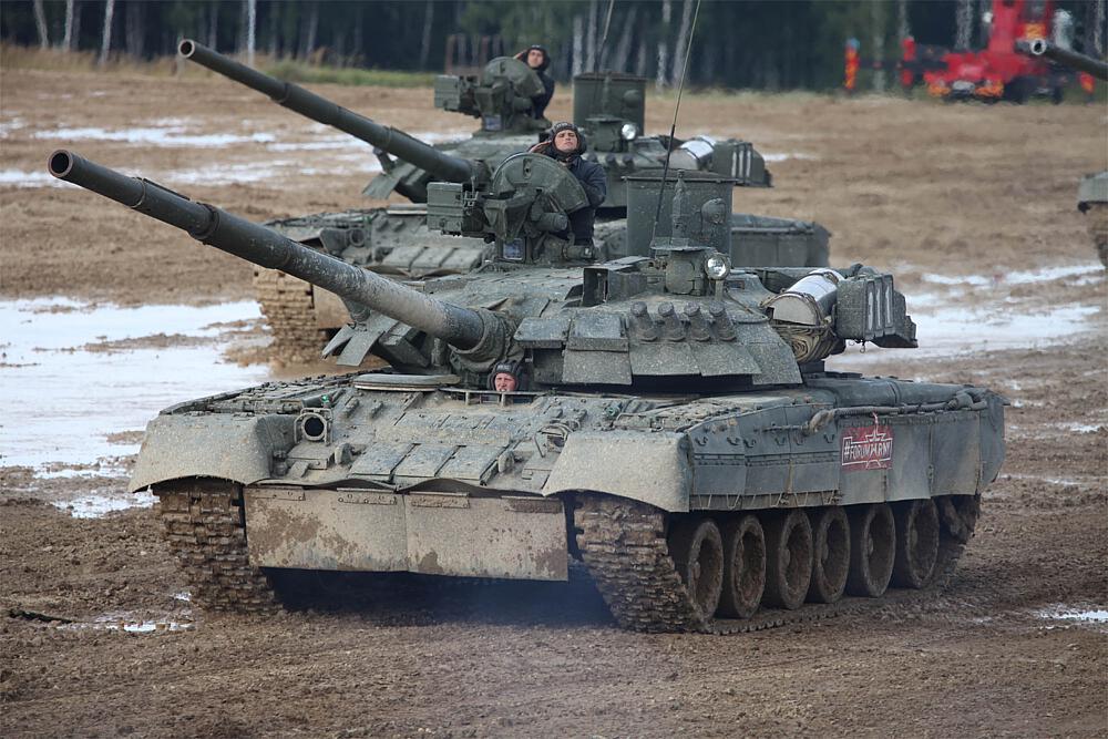 TRUMPETER 9579  1/35 T80 UE-1 MBT 
