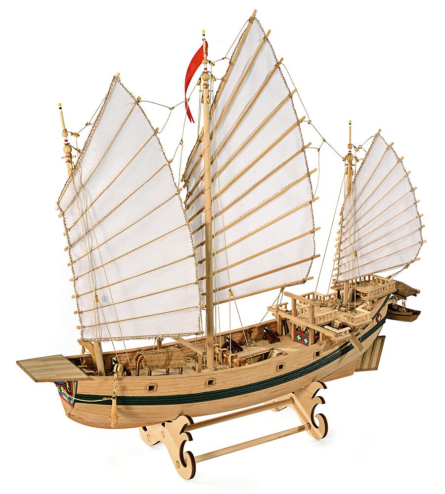 AMATI B1421  1/100 Jonque pirate chinoise 