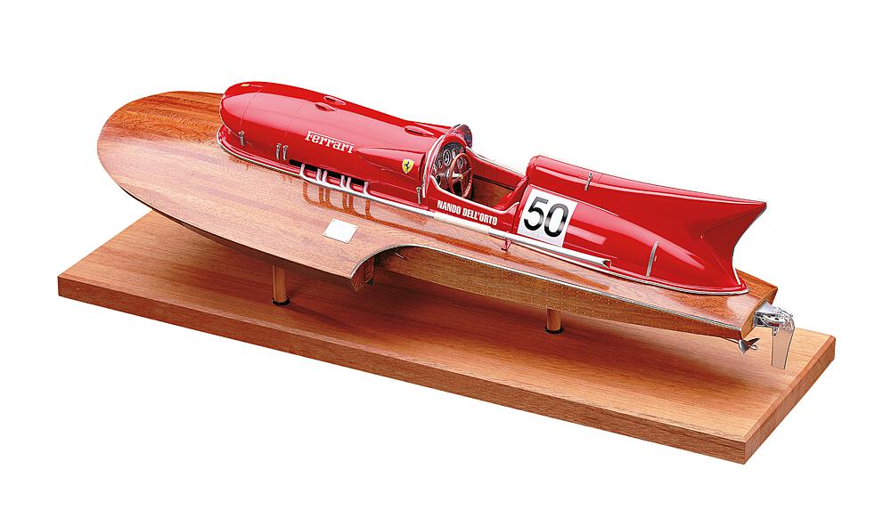 AMATI B1604  Bateau à moteur 1/8 Ferrari 