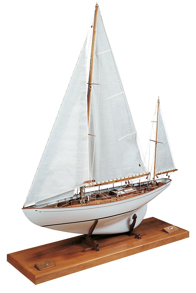 AMATI B1605  1/20 Voilier Dorade 