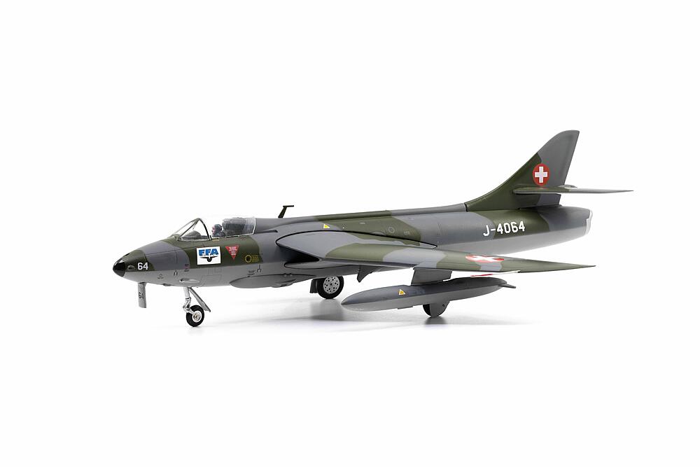 ACE 85001214  1/72 Hunter Mk58 J-4064 FFA Altenrhein Last Flight 