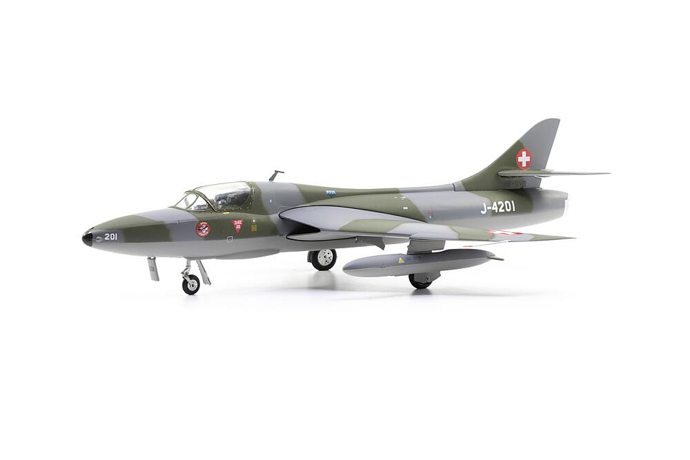 ACE 85001217  1/72 Hunter Mk68 J-4201 HB RVR Amici dell Hunter 