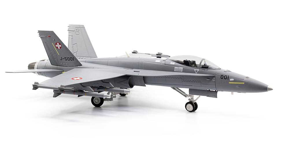 ACE 85001805  1/72 F/A-18 C Panthers Escadron 18 