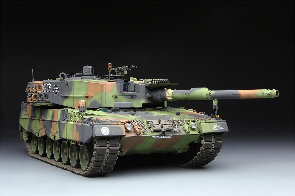 MENG MODEL TS-016  1/35 Léopard 2A4 