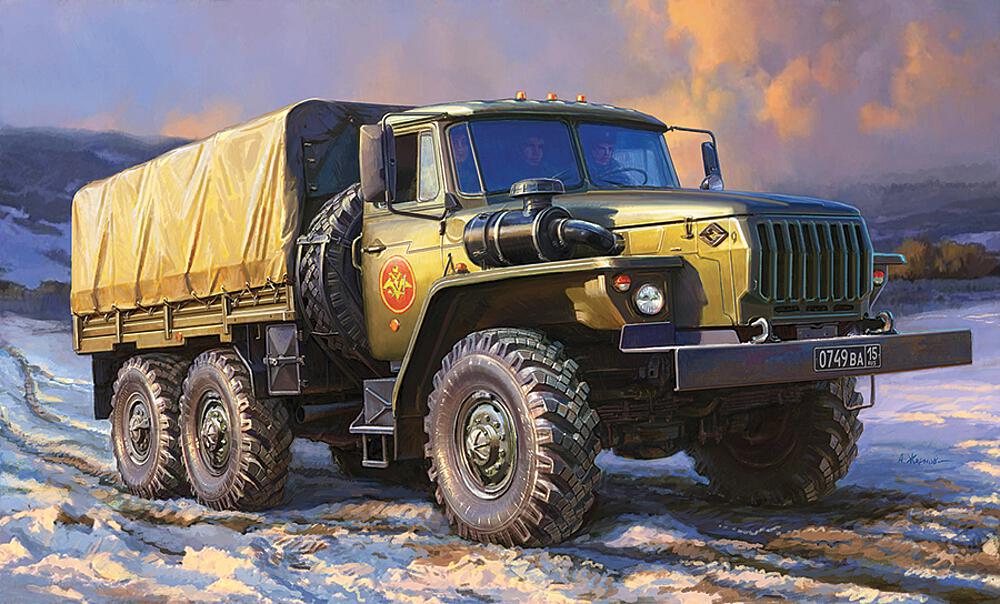 ZVEZDA 3654  1/35 Ural 4320 