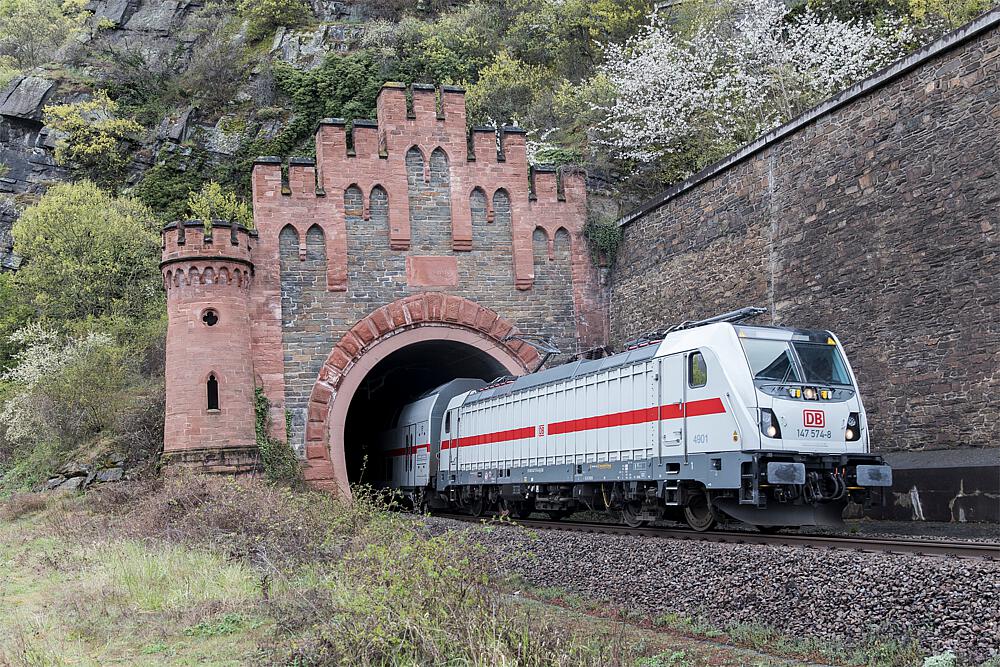 ARNOLD HN2596D   N  DB AG, Locomotive électrique BR 147.5, avec décodeur numérique 