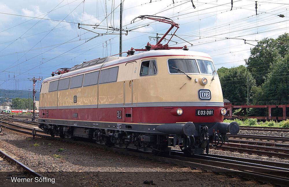 ARNOLD HN2563  1/160   DB, Locomotive électrique E 03 001, Beige/Rouge, toit argenté, pantographes à un bras 