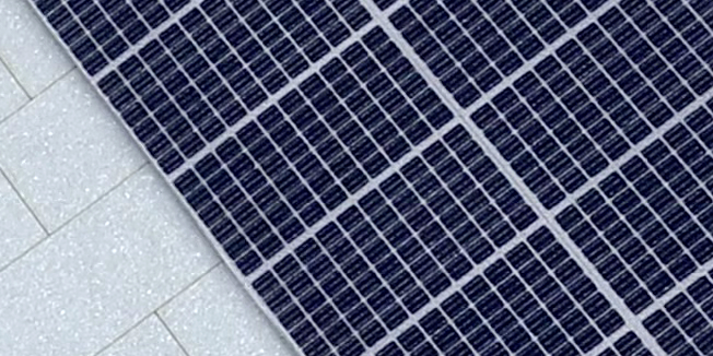 IGRA Model 230011   TT Panneaux solaires petit TT VI.