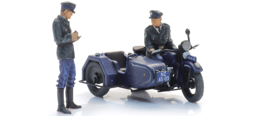 Moto de la police du Reich avec side-car + 2 figurines H0 1:87 Kit de construction en résine et pièces gravées, non peintes Artitec 10.422  