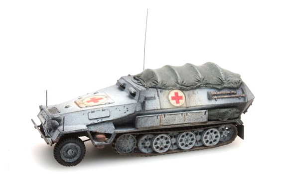 WM Sd. Kfz 251/8B char sanitaire camouflage d'hiver H0 1:87 Modèle fini en résine, peint Artitec 387.73-WA  