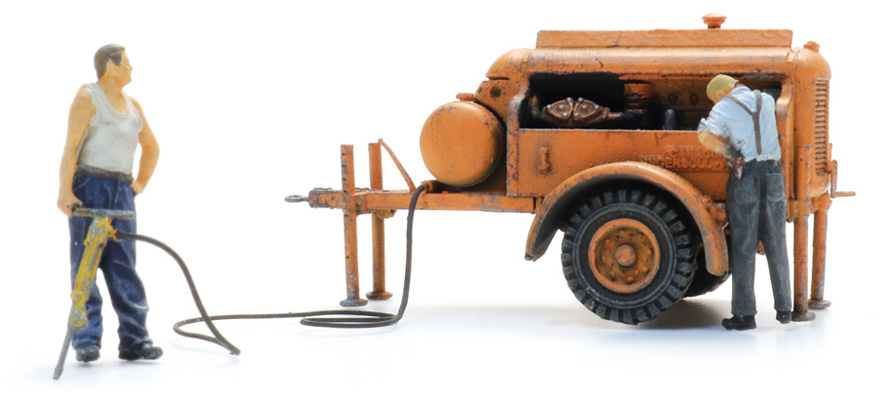 Remorque à compresseur avec marteau pneumatique + 2 figurines H0 1:87 Modèle fini en résine, peint Artitec 387.611  