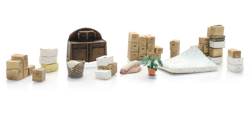Cartons de déménagement et articles ménagers H0 1:87 Modèle fini en résine, peint Artitec 387.630  