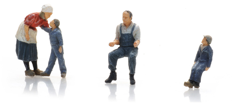 Famille d'agriculteurs sur tracteur (3x) H0 1:87 Modèle fini Figurines, peintes Artitec 5870026  