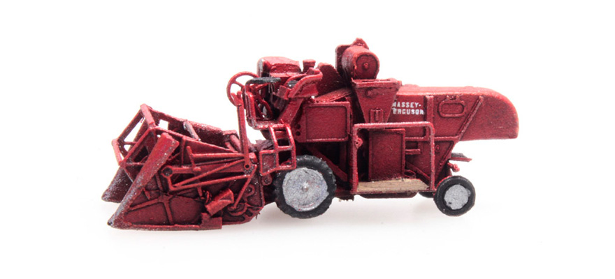 Moissonneuse-batteuse MF 830 Z 1:220 Modèle fini en résine, peint Artitec 322.018  