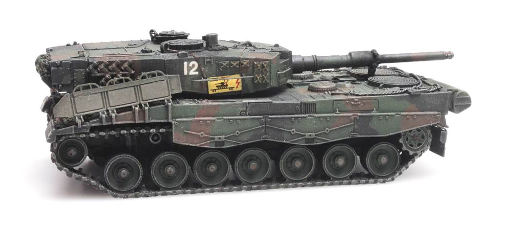 CH Pz 87 / Leopard 2A4 train load H0 1:87 Modèle fini en résine, peint Artitec 6870119  