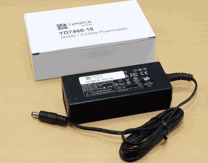Bloc d'alimentation 18V / 3.3A  YaMoRC YD7460-18