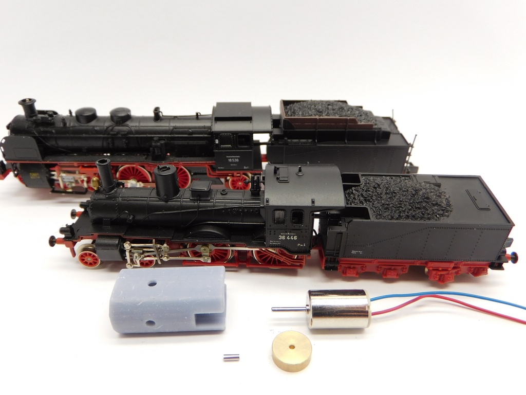 Arnold BR 18.4 (Motor im Tender), BR 18.5 , BR36, S 3/6 (Motor im Tender), KPEV P4, SNCF 231, SNCB reeks 3649 Micromotor NA033F    