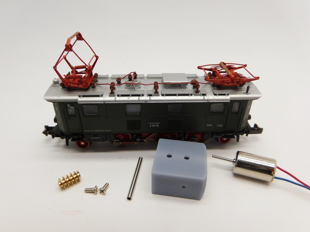 Flm E 32, SJ Järnväg Museumsbahn Du 2 Micromotor NF053G    