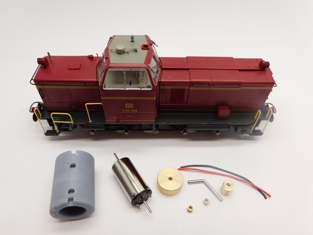 [Micromotor HR017C  ] Roco V36, V65, BR 265, BR 64, BR 74, BR 93, BR 236, KPEV T12, ÖBB Rh 93, Rh 1161, CSD Rh 354.4 Rh 431, SNCB Reeks 96, SNCF 130 TC, NS 5909, MAV M30, DSB T1, PKP Okl2 Micromotor HR017C    