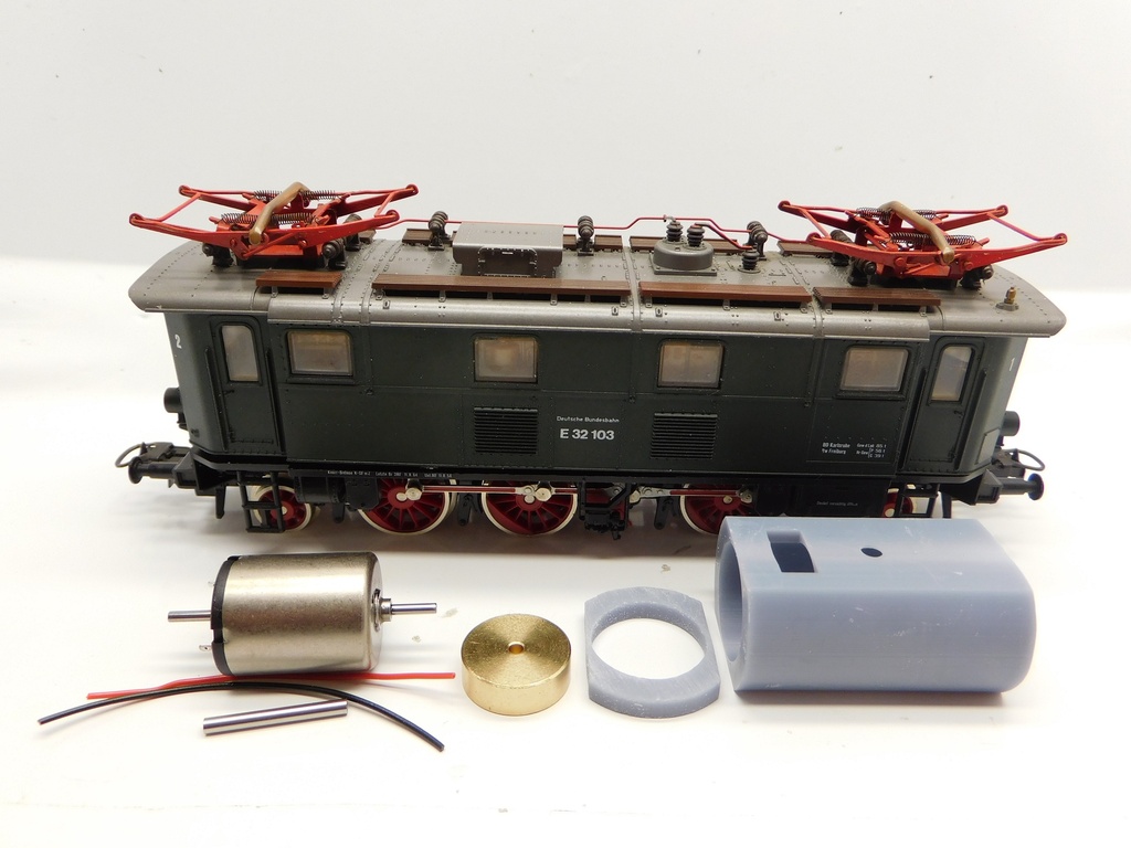 Roco E 32 (old), K. Bay. Sts. B. EP2 (old) Micromotor HR021F    