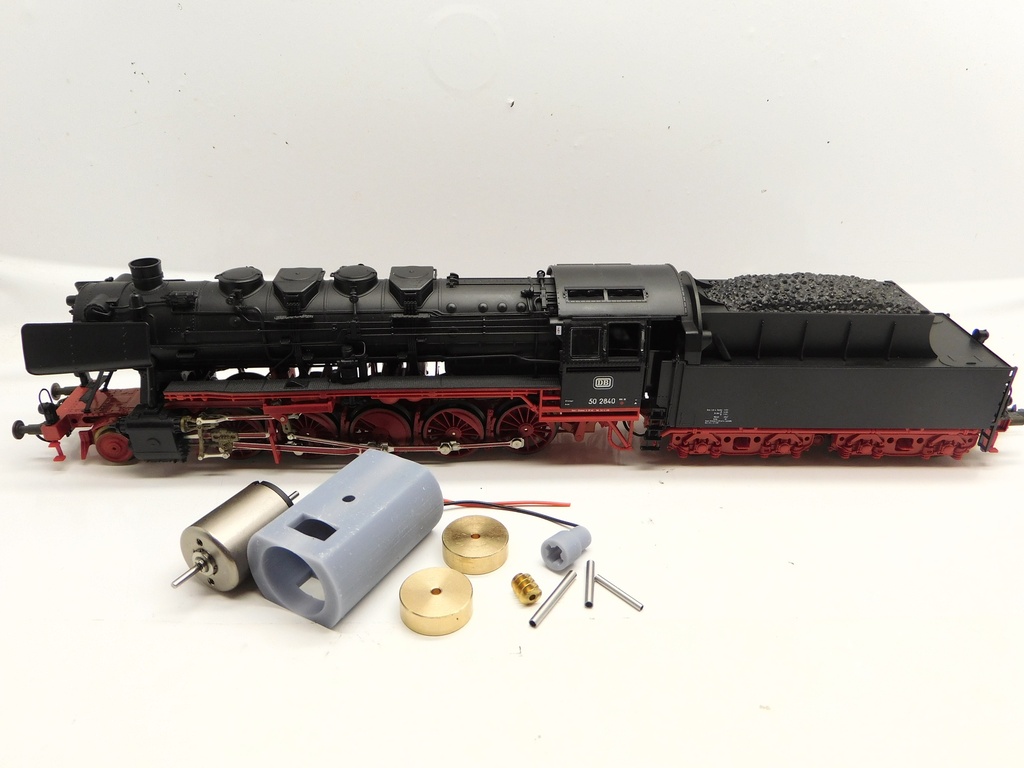 Roco BR 50, DB BR 051, DSB Litra N, NS 4900, SNCB Reeks 25, SNCF 150X, SNCF 150Z Micromotor HR037C    