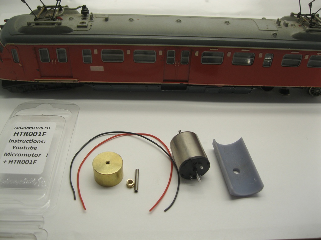 [Micromotor HTR001F  ] Trix Express / International/ Punktkontakt Adler, BR 24, BR 64, BR 01, S3/6, BR 18.6, Br 42, BR 80, Ae 4/4, E 50, E 40, BR 194 (E 94), BR 184, BR 112 (E 10.12), BR 110 (E 10.3), BR 218 (V160), BR 221 (V200), V36, ELD2, VT08
Trix Twin Modelle DC (>1956 ) Micromotor HTR001F    