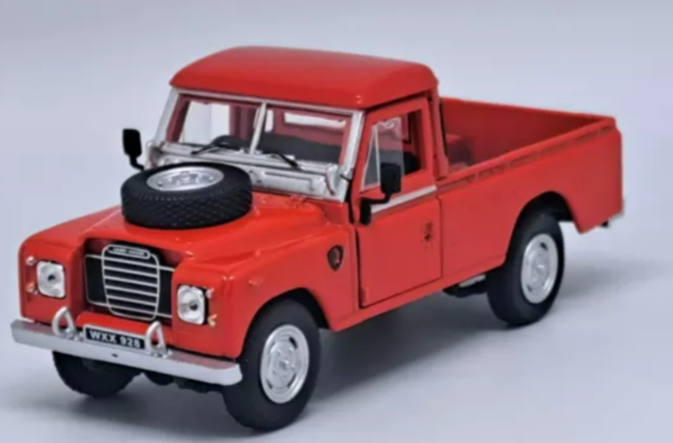 LAND ROVER SERIES III PICK UP rouge 1/43 oliex oliex54043