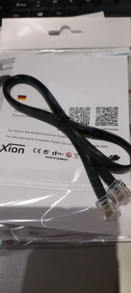 Câble de bus LocoNet, XpressNet, RS-BUS 6p6c  longueur 50cm DecoderWerk Z008 