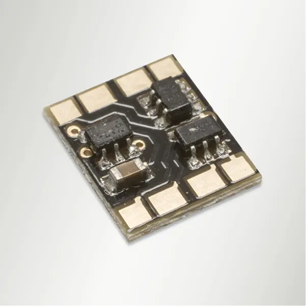 [SD-Modell 1520] Quadruple amplificateur - Amplificateur de commutation pour sorties non amplifiées et à niveau logique de décodeur (HO/TT/N) SD-Modell 1520