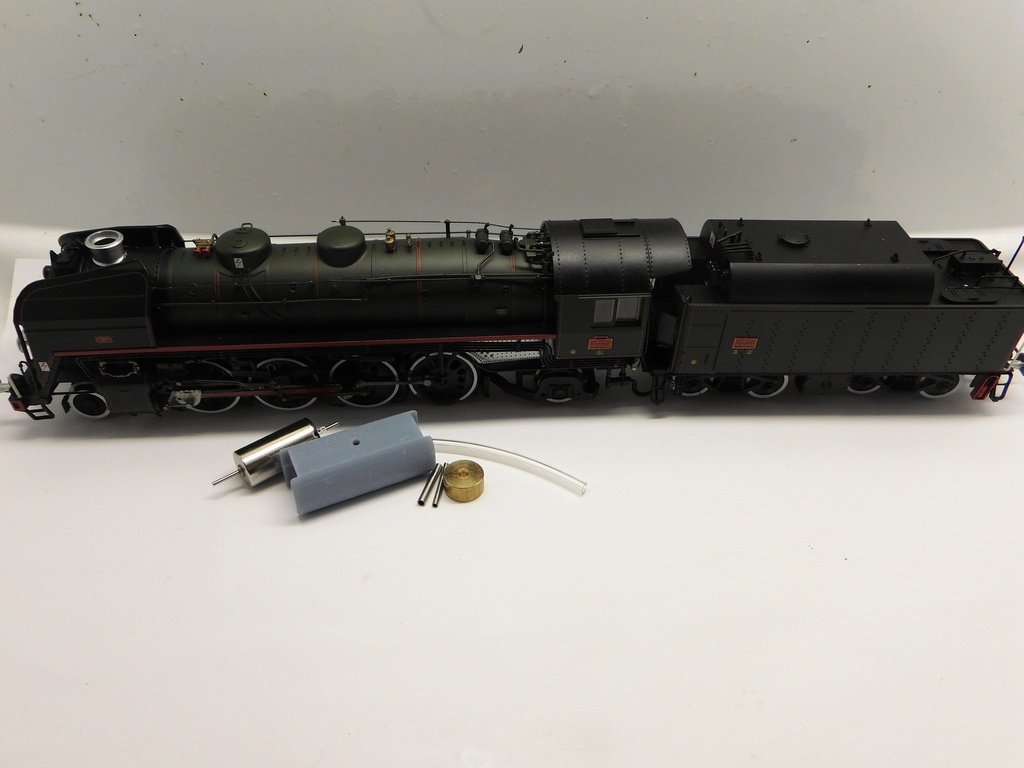 [Micromotor HJ006C] HJ006C Jouef 141 R   Jouef HJ2040-HJ2041, HJ2063, HJ2073-HJ2075, HJ2104-HJ2106, HJ2147-HJ2155, HJ2185-HJ2193, HJ2276-HJ2278, HJ2351-HJ2352, HJ2381, HJ2430-HJ2433   Motor HJ2040/04 Micromotor HJ006C