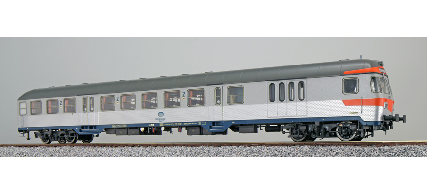 n-Wagon H0 BDnrzf 740.2 82-34 322-1 voiture-pilote DB ép. IV argenté œil de paon cadre bleu océan toit gris umbra DC ESU  36486    