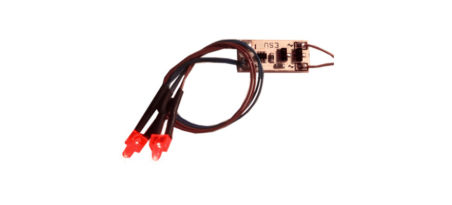 Éclairage intérieur feu arrière 2 LED rouges
Écartement des rails : Tous ESU  50705    