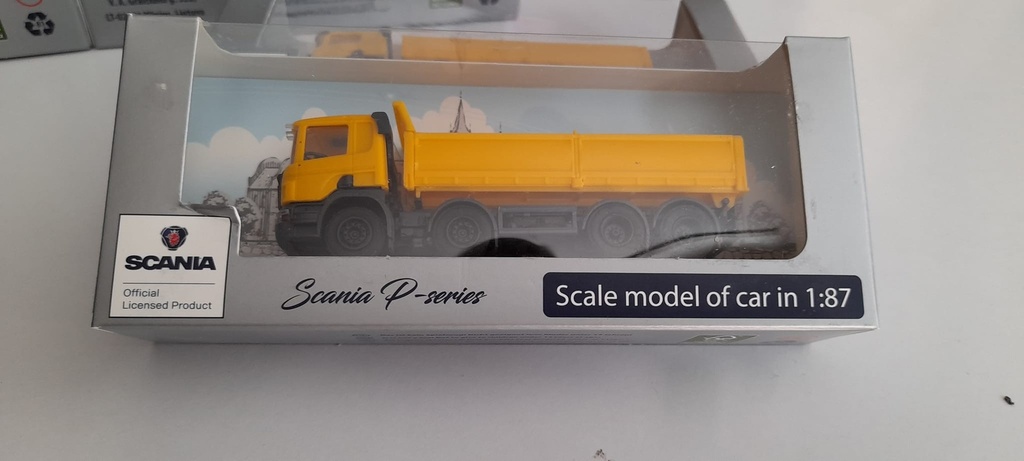 Scania P Camion à benne basculante jaune foncé jantes noires Olm Design OLM-127-