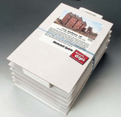 Spoerle 7110 - Set Maison de ville, 6 moules : 7102, 7103, 7104, 7104b, 7105, 7108 et 3 feuilles d'inserts 7115