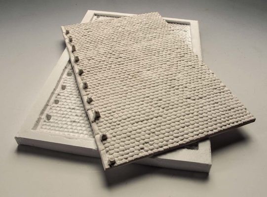 Spoerle 1006 -  Route de chargement pavÃ©s bosselÃ©s avec bordures et pierres de dÃ©limitation.