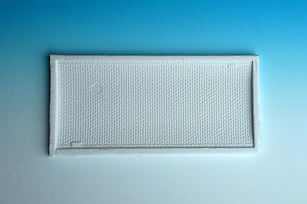 Spoerle 1212 -  rue droite, pavÃ©s fins, avec bouches d'Ã©gout et plaques d'Ã©gout