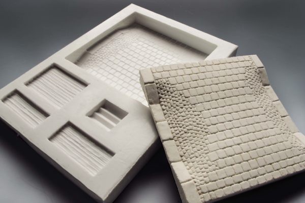 Spoerle 2254 -  TronÃ§on avec bordures basses en briques et abaissement pour passage Ã  niveau.