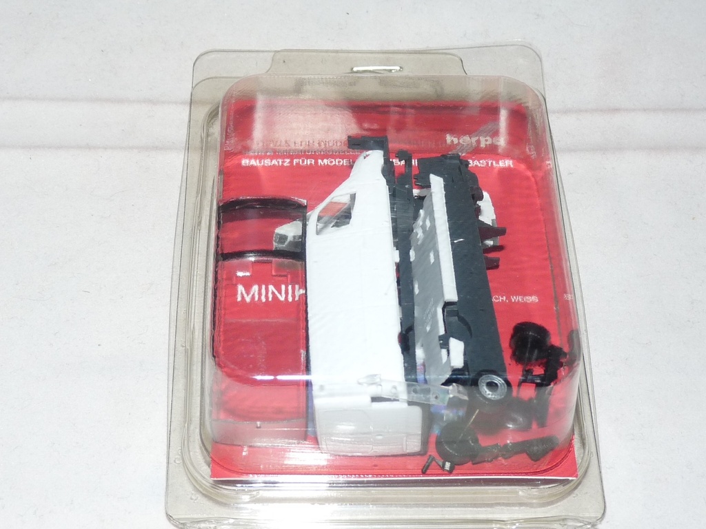 [Herpa 013871] kit HO Mercedes MB Sprinter 18  toit plat Herpa 013871